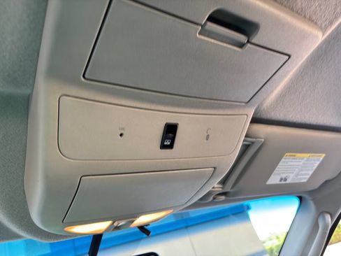 Used 2010 Nissan Titan PRO-4X AWD/4WD image 23