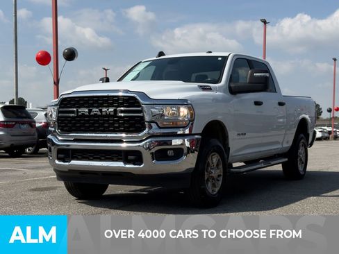 Used 2024 RAM 2500 Big Horn AWD/4WD image 2