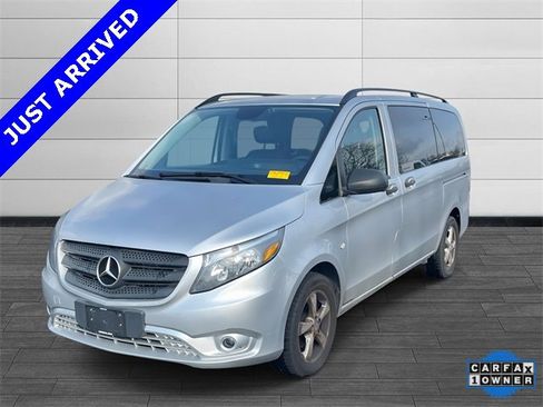 Used 2016 Mercedes-Benz Metris Passenger image 7