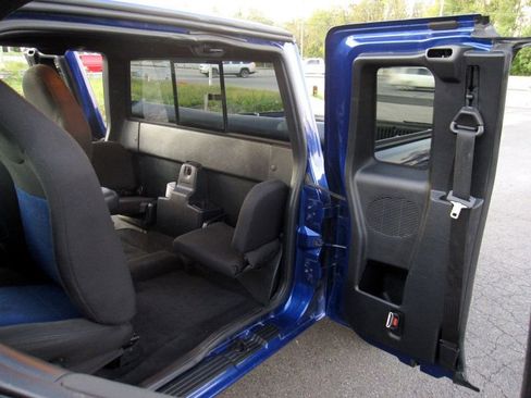 Used 2003 Ford Ranger FX4 image 28