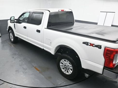 Used 2017 Ford F250 XLT image 22