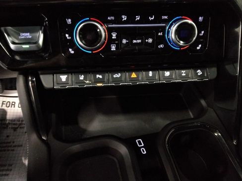 Used 2024 GMC Sierra 2500 AT4X image 20