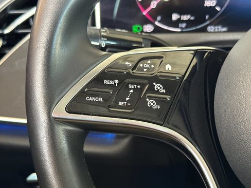 Used 2025 Mercedes-Benz E 350 4MATIC Sedan image 30