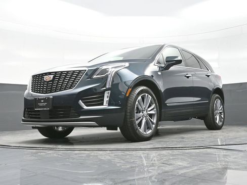 New 2025 Cadillac XT5 Premium Luxury w/ Technology Package image 19