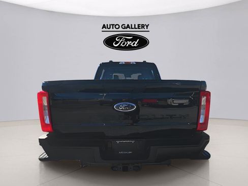 New 2026 Ford F250 XL w/ F-250 >10K GVWR Package RWD image 6