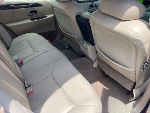 Used 2000 Lincoln Town Car Cartier RWD image 14