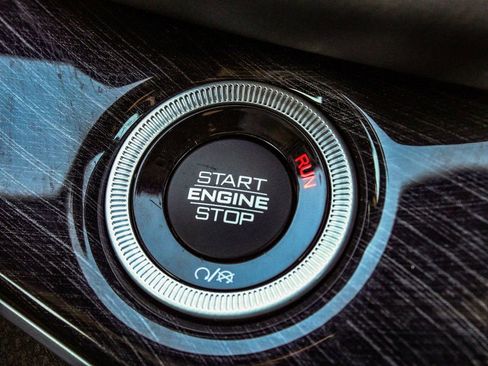 Used 2024 Jeep Grand Cherokee Trailhawk image 31