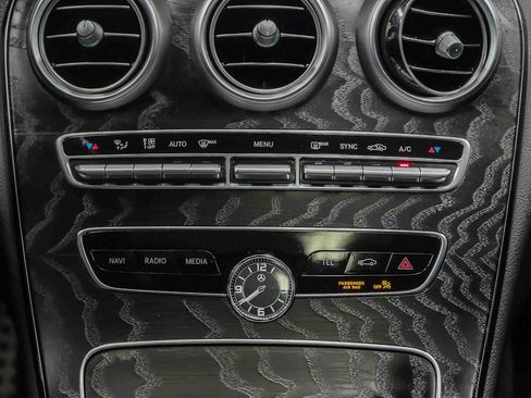 Used 2021 Mercedes-Benz C 300 Sedan image 17