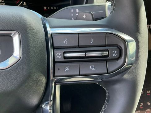 New 2026 GMC Terrain Elevation image 30