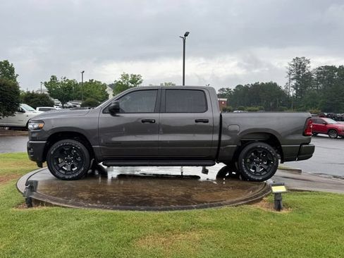 New 2026 RAM 1500 Express AWD/4WD image 4