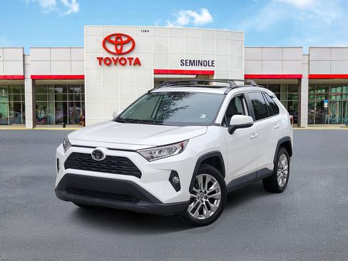 Used 2019 Toyota RAV4 XLE Premium w/ Cold Weather Package FWD image 1