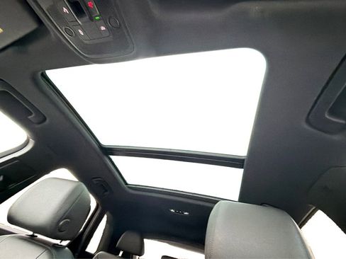 Used 2023 Audi Q3 2.0T Premium image 22