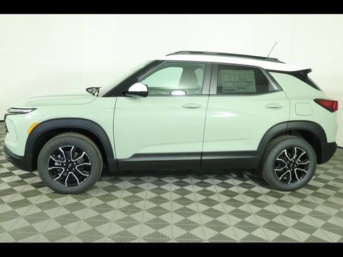 New 2026 Chevrolet TrailBlazer ACTIV w/ Convenience Package image 2