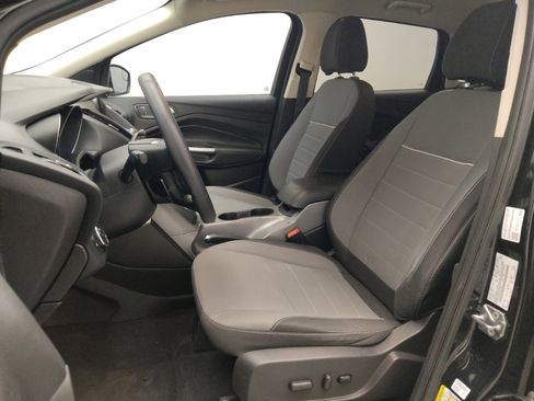Used 2015 Ford Escape SE w/ Equipment Group 201A image 17