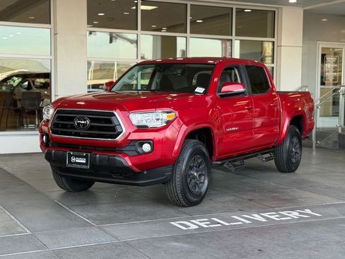 Certified 2021 Toyota Tacoma SR5 w/ Technology Package image 2