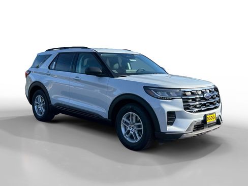 New 2026 Ford Explorer Active image 7
