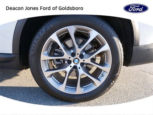 Used 2024 BMW X5 xDrive40i image 12