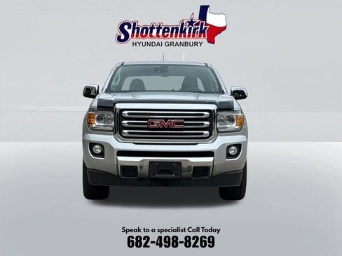 Used 2015 GMC Canyon SLT RWD image 2