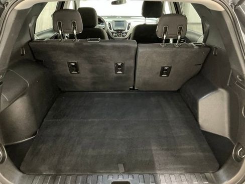 Used 2018 Chevrolet Equinox LT FWD image 15