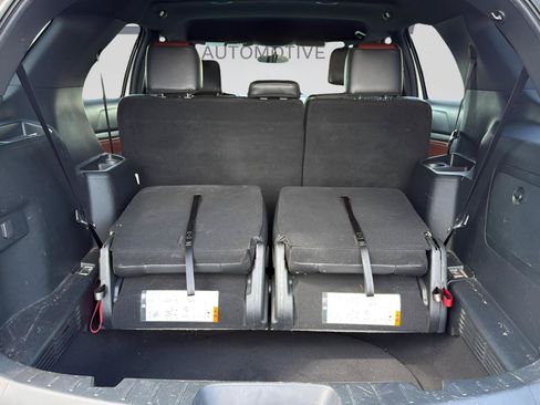Used 2019 Ford Explorer XLT w/ Equipment Group 202A AWD/4WD image 33