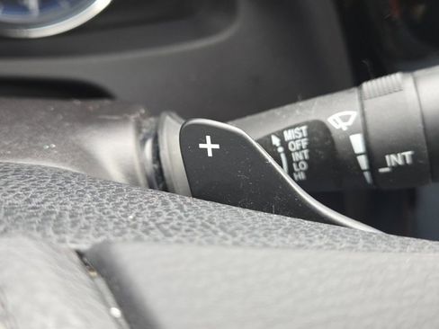 Used 2017 Toyota Corolla LE image 16