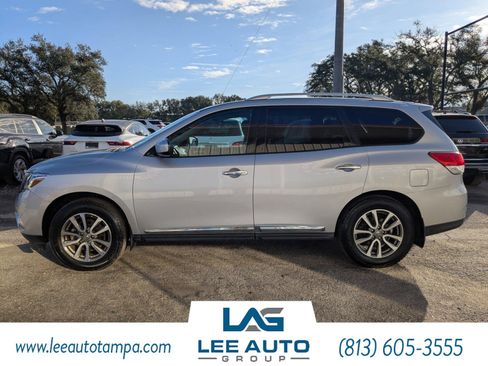 Used 2014 Nissan Pathfinder SL w/ SL Tech Package image 6