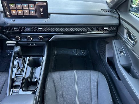 Used 2023 Honda Accord Sport image 28