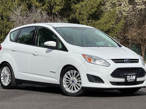 Used 2018 Ford C-MAX SE image 2