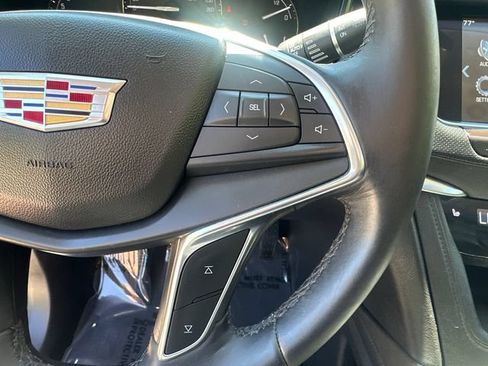 Used 2018 Cadillac XT5 Luxury w/ Driver Awareness Package AWD/4WD image 35