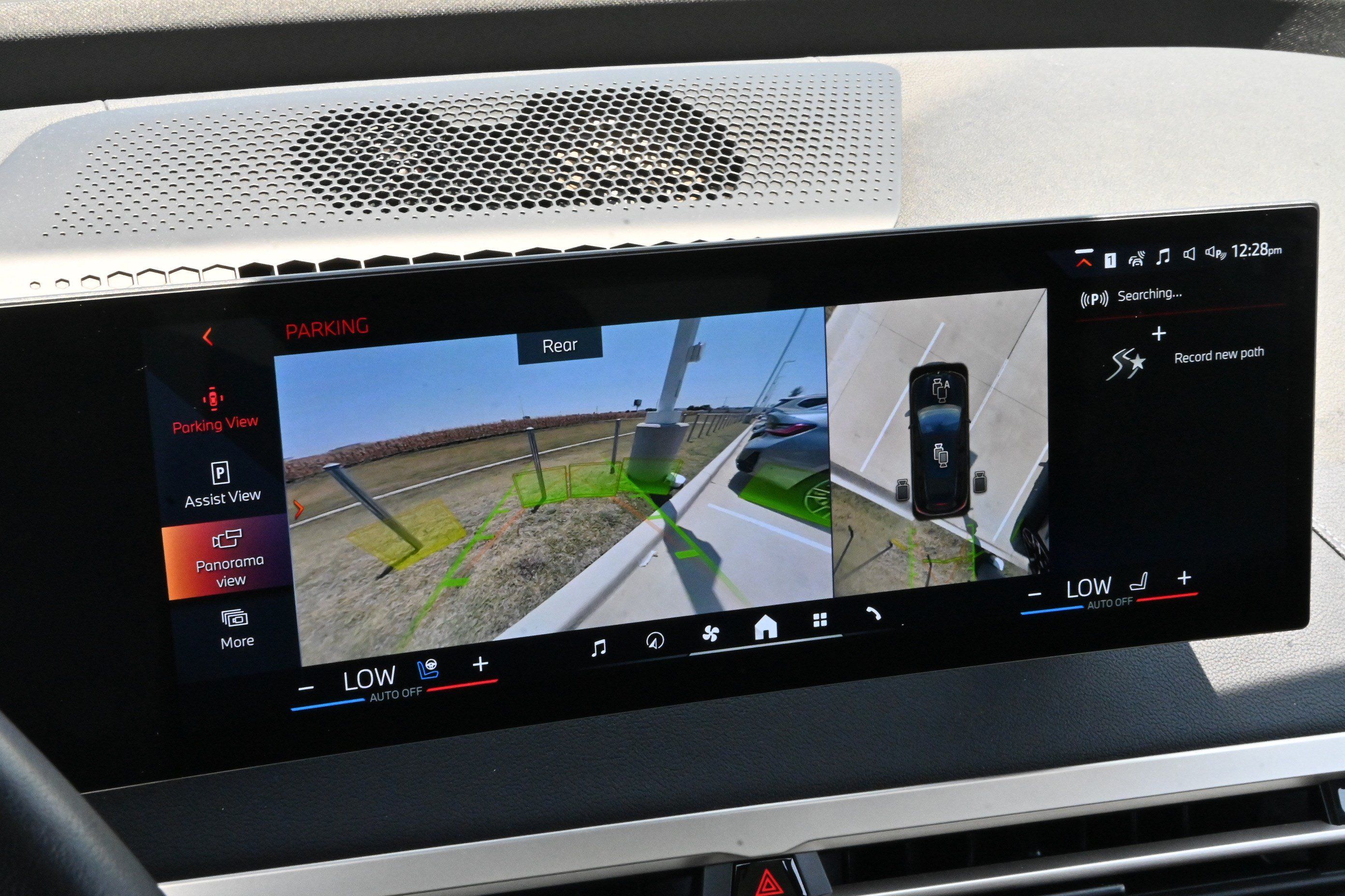 Certified 2024 BMW iX xDrive50 AWD/4WD image 17