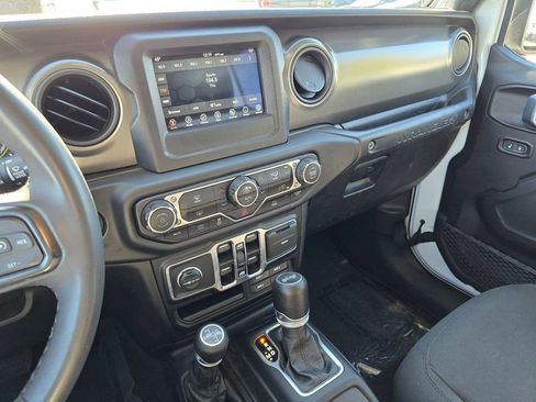 Used 2023 Jeep Wrangler Unlimited AWD/4WD image 26