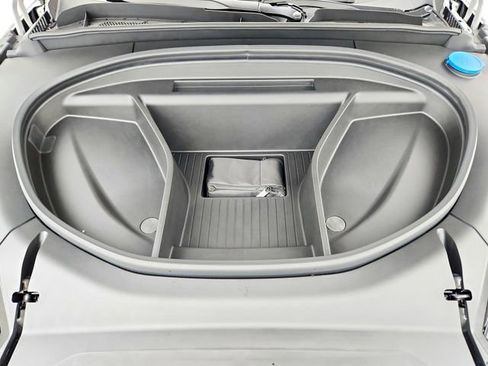 New 2025 Volvo EX90 Ultra w/ Protection Package Premier image 13