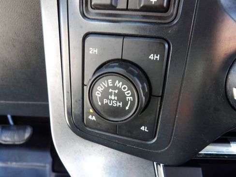 Used 2021 Ford F150 Lariat w/ Equipment Group 502A High image 23