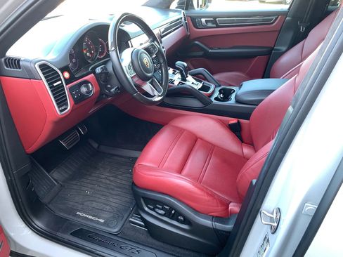 Used 2023 Porsche Cayenne GTS AWD/4WD image 26