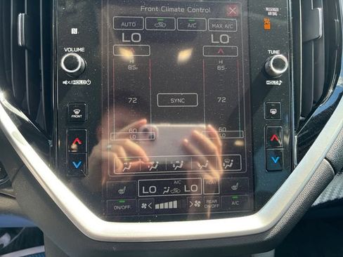 Certified 2025 Subaru Ascent Premium AWD/4WD image 17