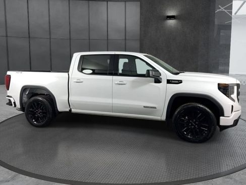 Used 2026 GMC Sierra 1500 Elevation AWD/4WD image 3