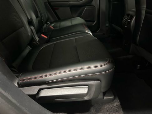 Used 2025 Ford Escape ST-Line image 46