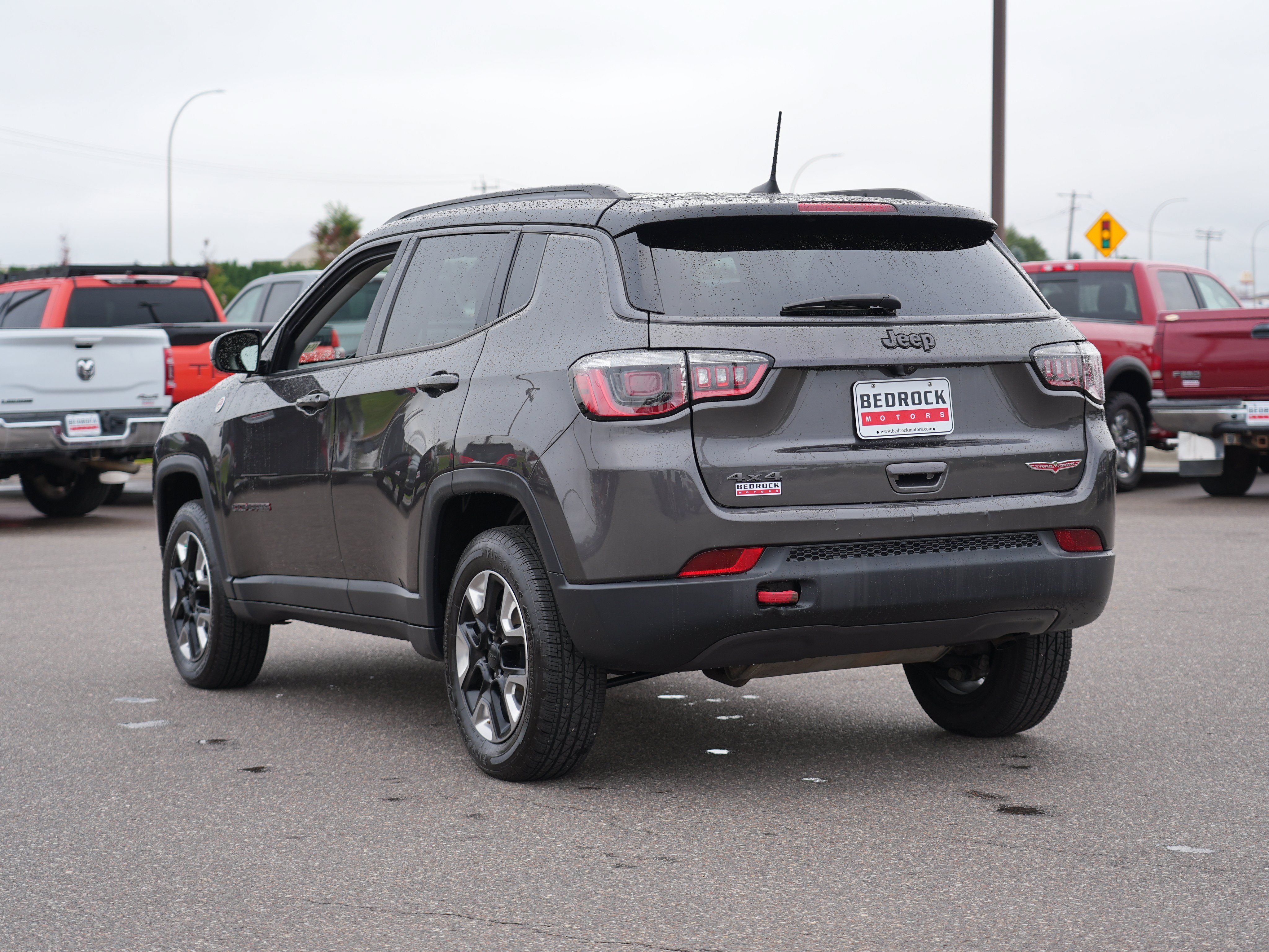 Used 2017 Jeep Compass Trailhawk AWD/4WD image 5