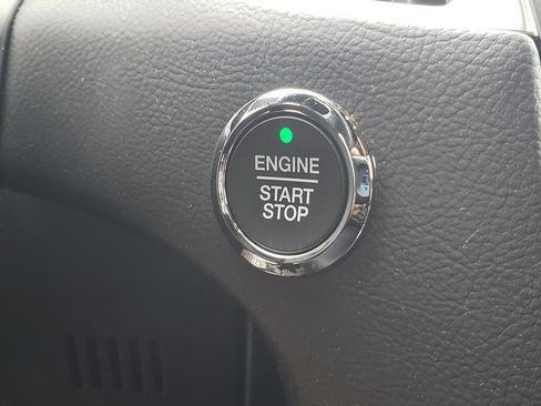 Used 2021 Ford Edge ST image 26