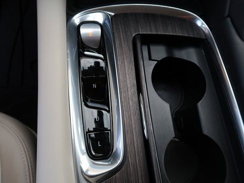 Certified 2022 Buick Enclave Avenir w/ Avenir Technology Package image 26