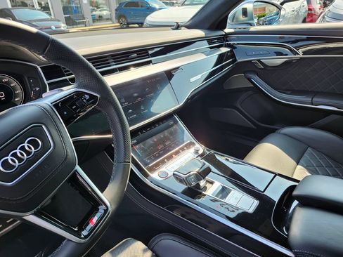 Certified 2023 Audi S8 AWD/4WD image 8