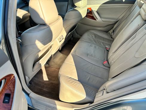 Used 2011 Toyota Camry XLE w/ XLE Extra-Value Pkg #1 FWD image 14