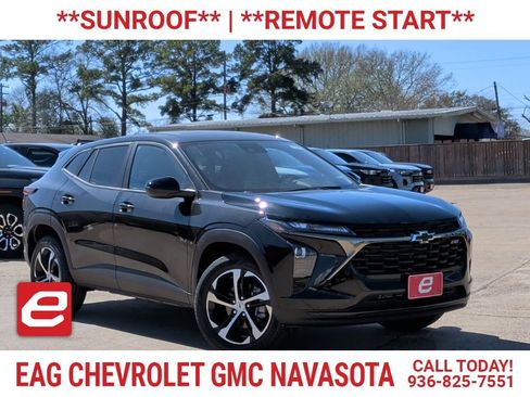 New 2026 Chevrolet Trax RS w/ Sunroof Package image 1