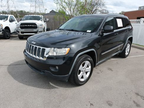 Used 2011 Jeep Grand Cherokee Laredo image 11