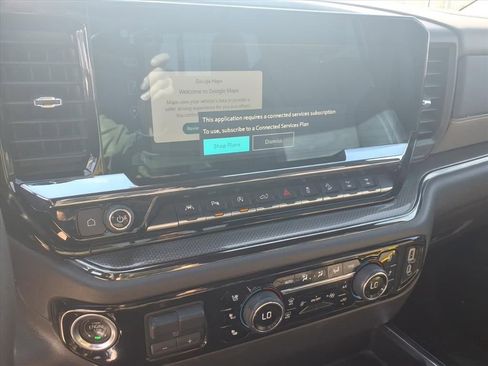 Used 2024 Chevrolet Silverado 1500 ZR2 w/ Technology Package image 27