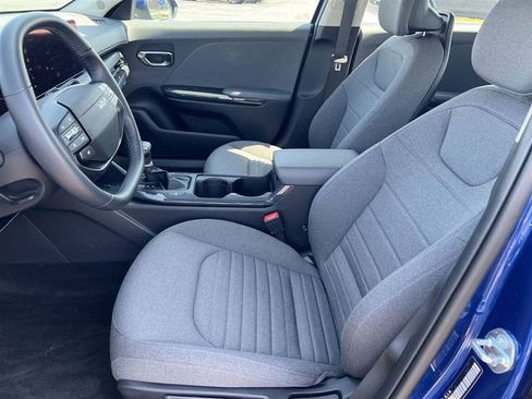 Used 2025 Kia K4 EX image 17