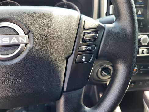 Certified 2025 Nissan Frontier SV AWD/4WD image 16