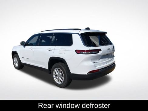 Used 2022 Jeep Grand Cherokee L Laredo w/ Luxury Tech Group I AWD/4WD image 5