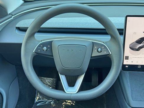 Used 2025 Tesla Model 3 Long Range image 18