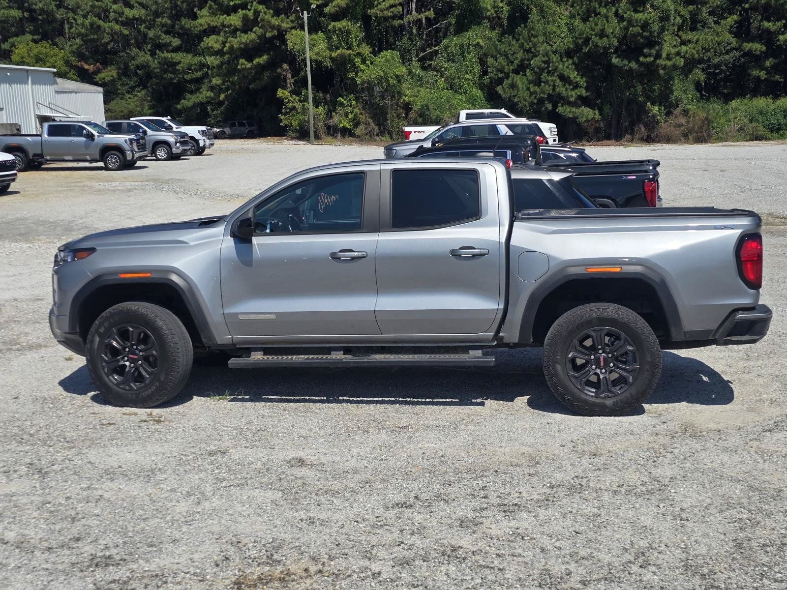 Used 2025 GMC Canyon Elevation AWD/4WD image 2